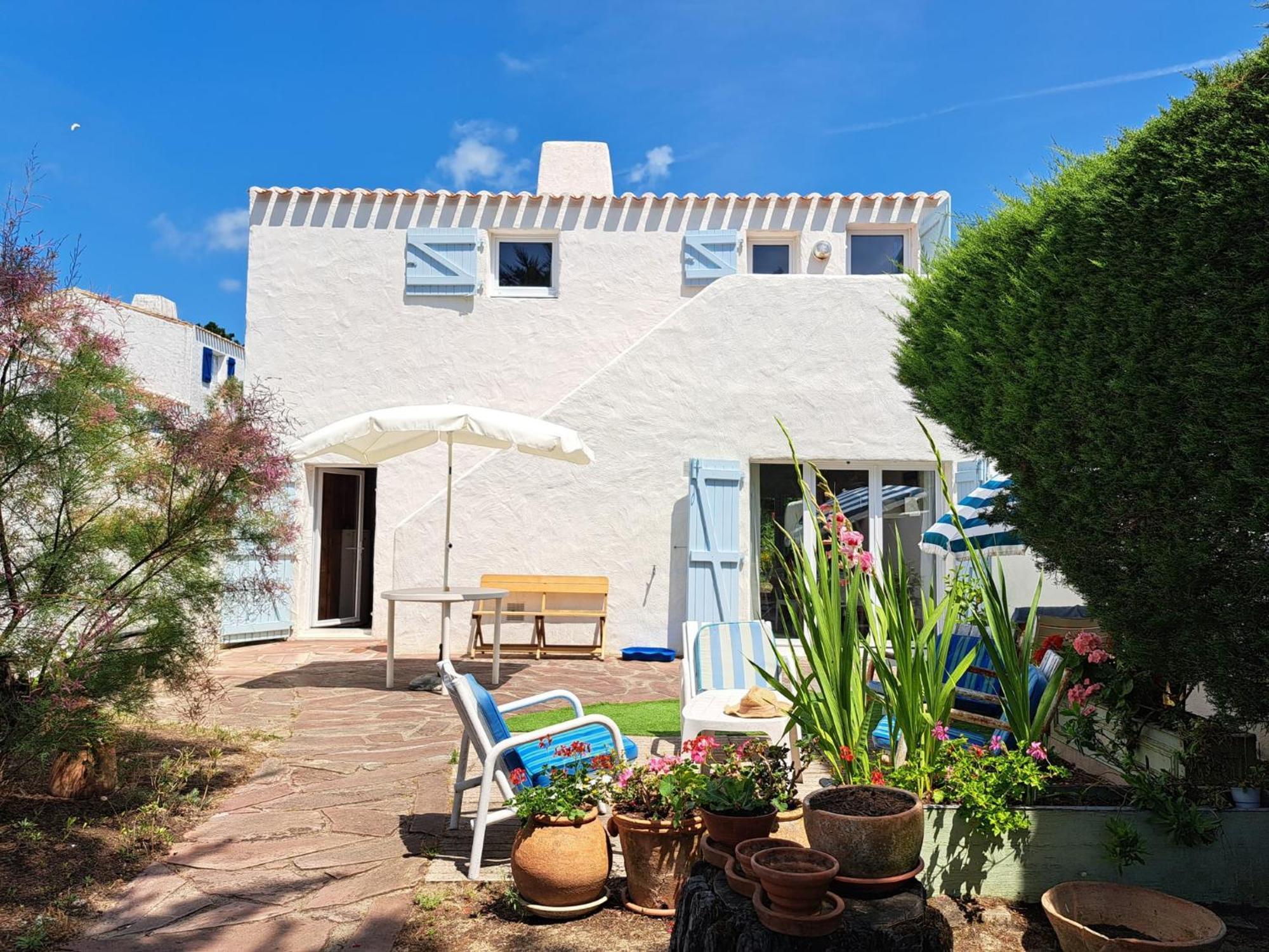 Maison A La Gueriniere, 200m Plage, 6-8 Pers - Fr-1-823-53 * La Gueriniere
